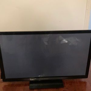 55 inch panasonic TV with HDMI cord